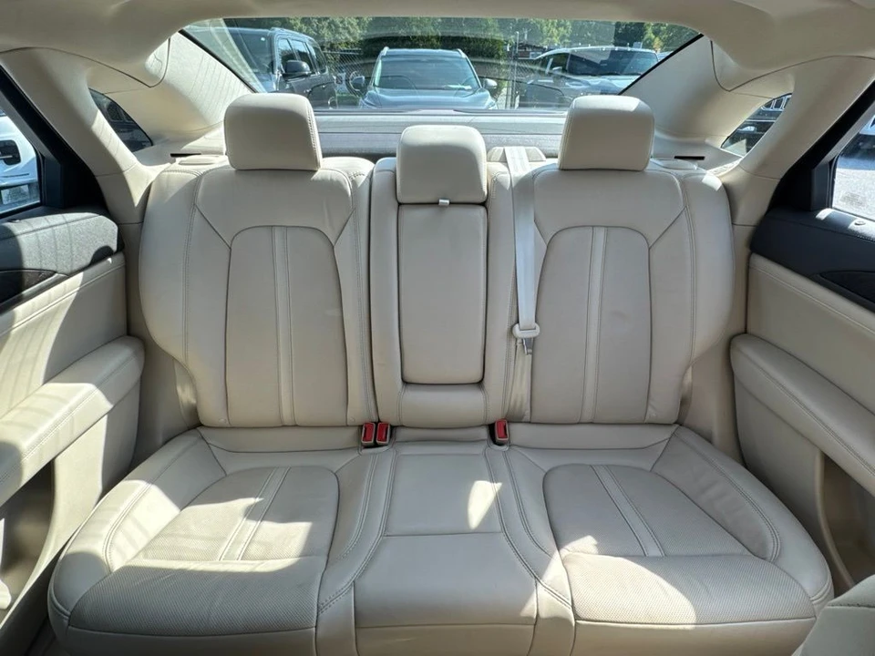 2019 Lincoln MKZ - Image 11 of 31