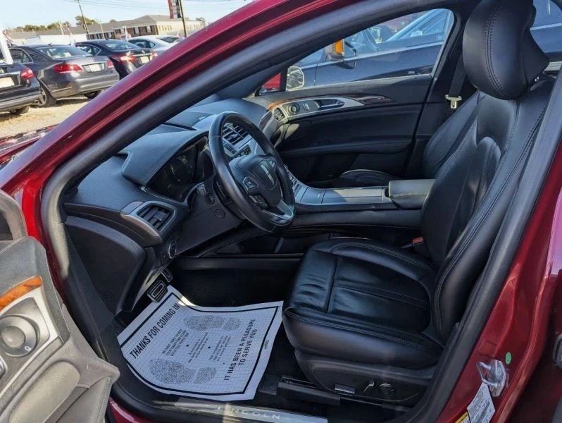 2019 Lincoln MKZ - Image 10 of 12