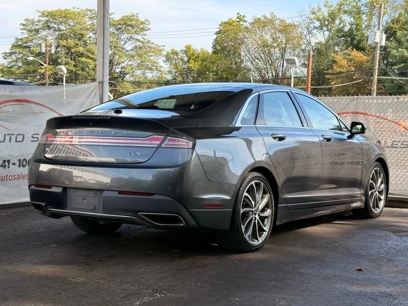 2019 Lincoln MKZ - Image 9 of 12