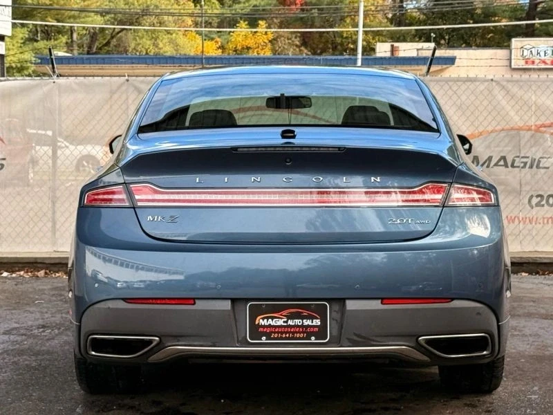 2019 Lincoln MKZ - Image 10 of 12