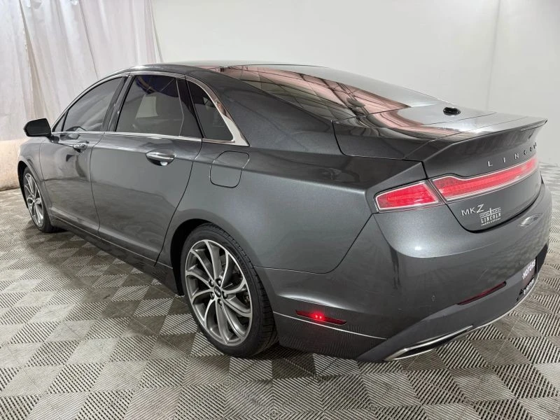 2019 Lincoln MKZ - Image 10 of 12