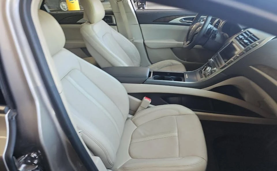 2019 Lincoln MKZ - Image 19 of 20