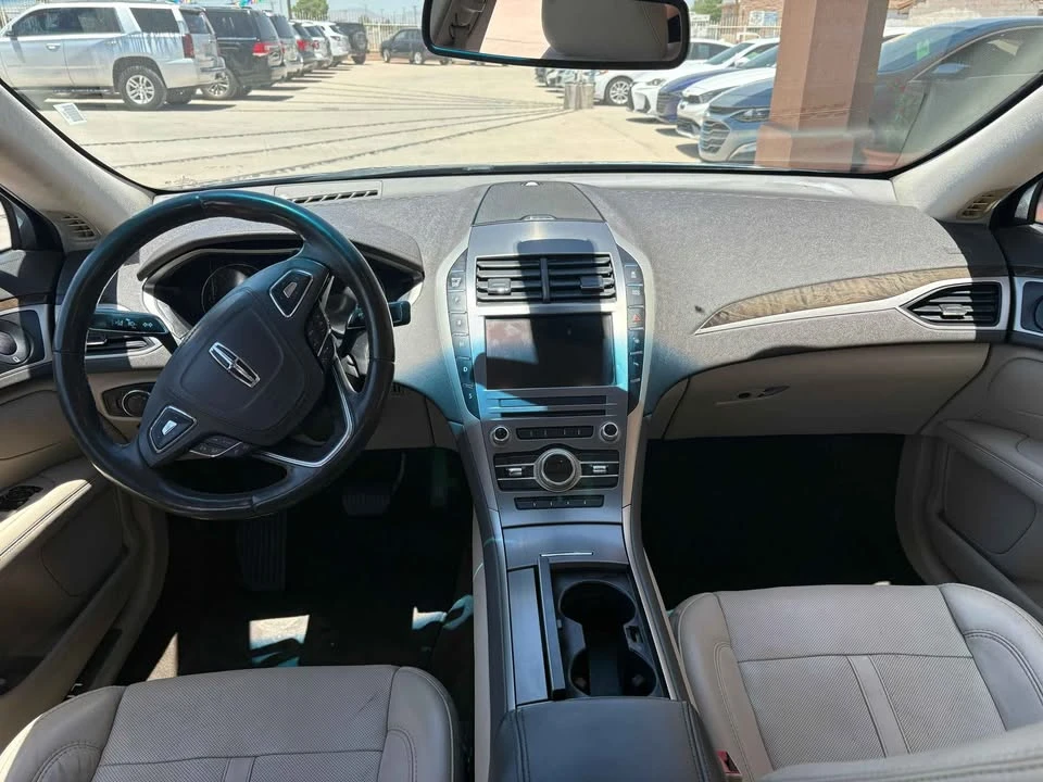 2019 Lincoln MKZ - Image 11 of 15