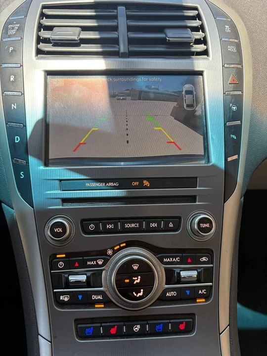 2019 Lincoln MKZ - Image 13 of 15