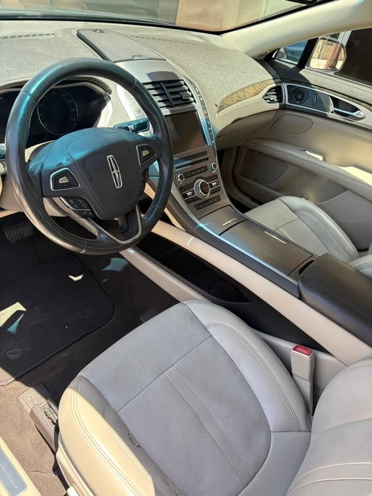 2019 Lincoln MKZ - Image 8 of 15