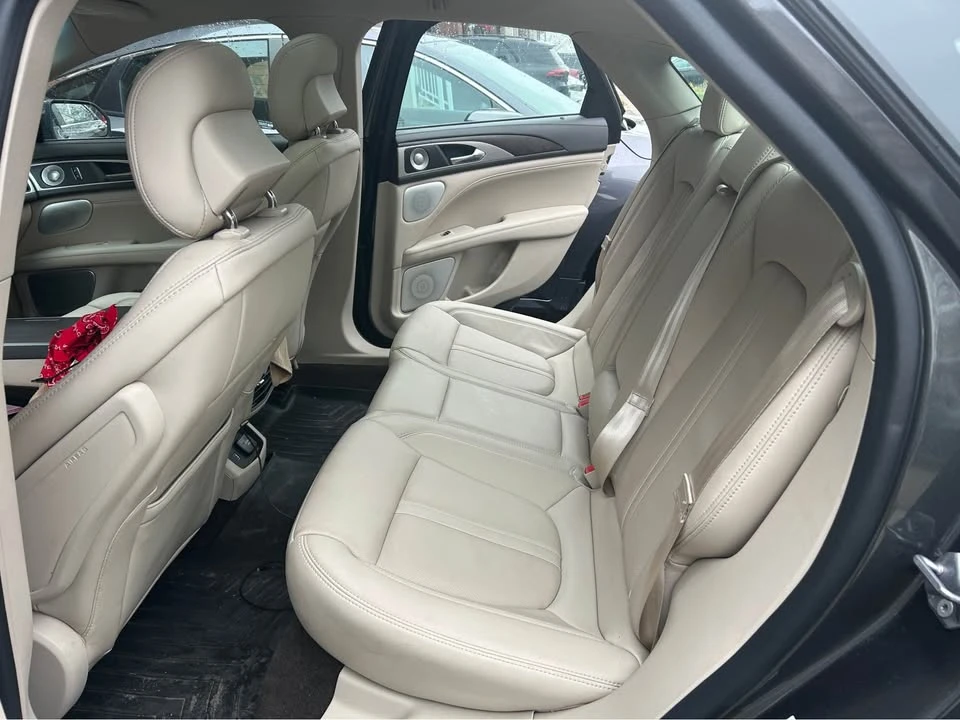 2019 Lincoln MKZ - Image 9 of 10