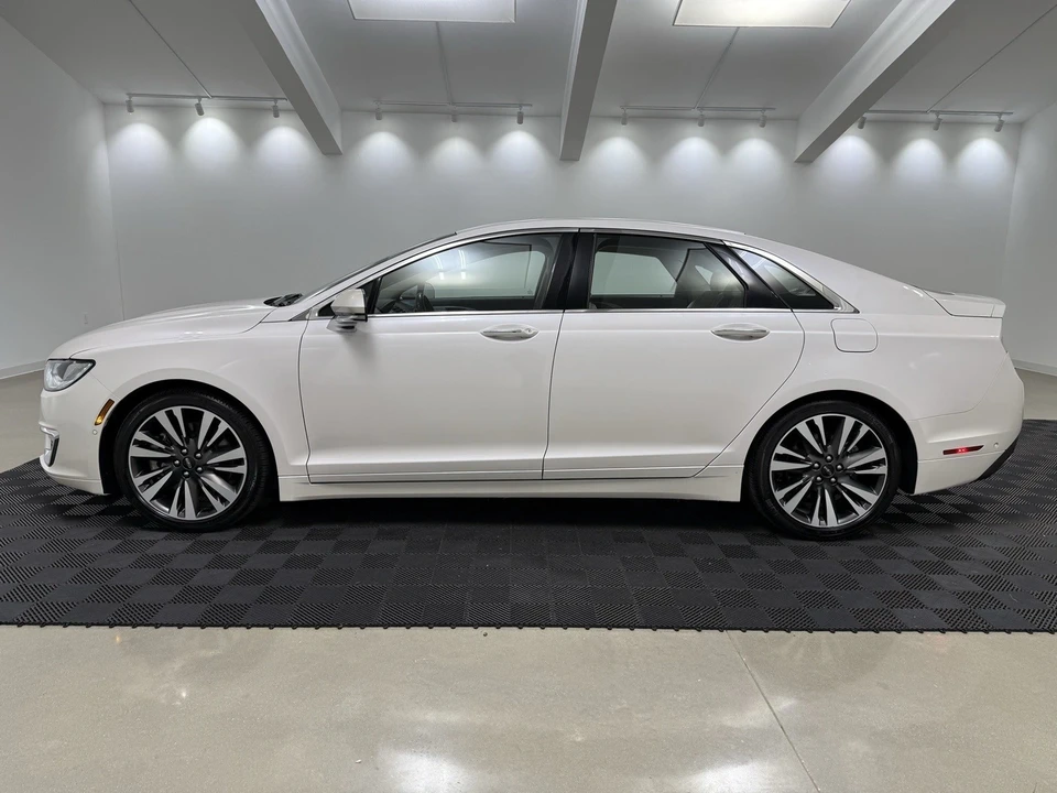 2019 Lincoln MKZ - Image 4 of 12