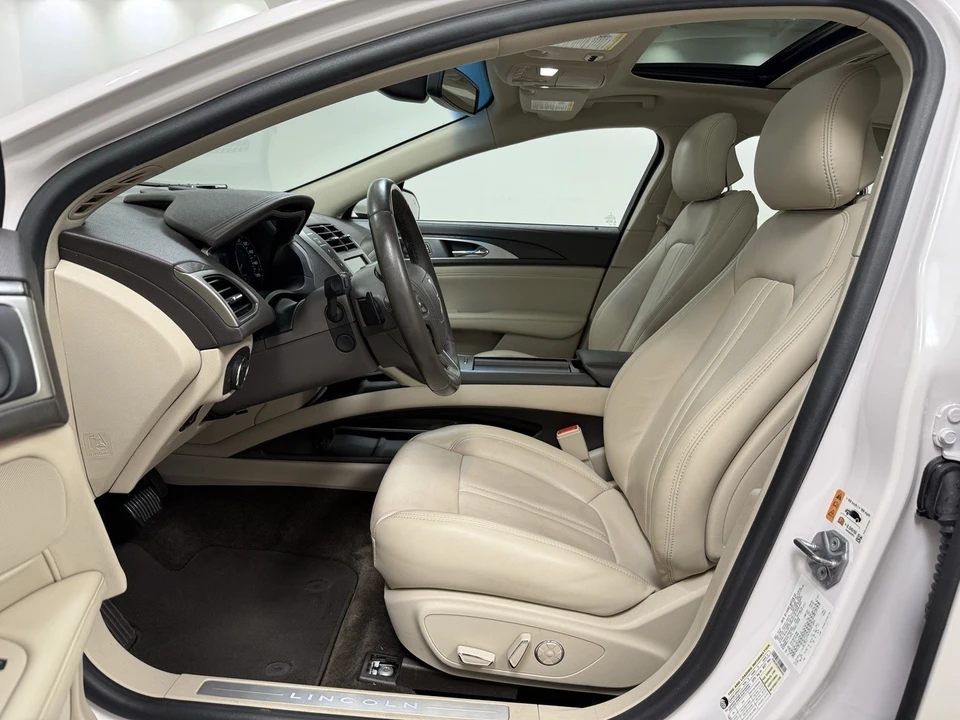 2019 Lincoln MKZ - Image 14 of 21
