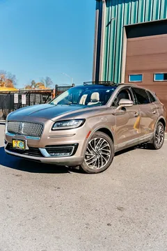2019 Lincoln Nautilus Reserve AWD