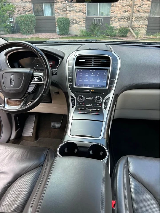 2019 Lincoln Nautilus - Image 9 of 15