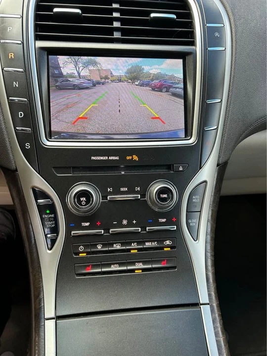 2019 Lincoln Nautilus - Image 12 of 15