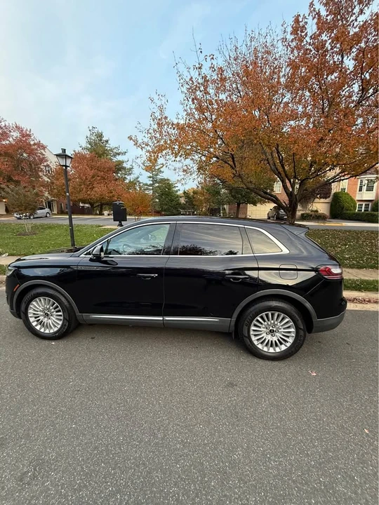 2019 Lincoln Nautilus - Image 2 of 5