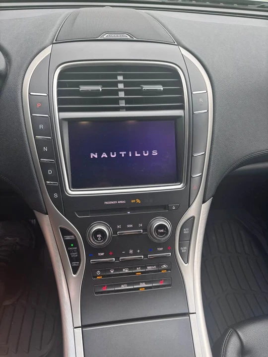 2019 Lincoln Nautilus - Image 7 of 15