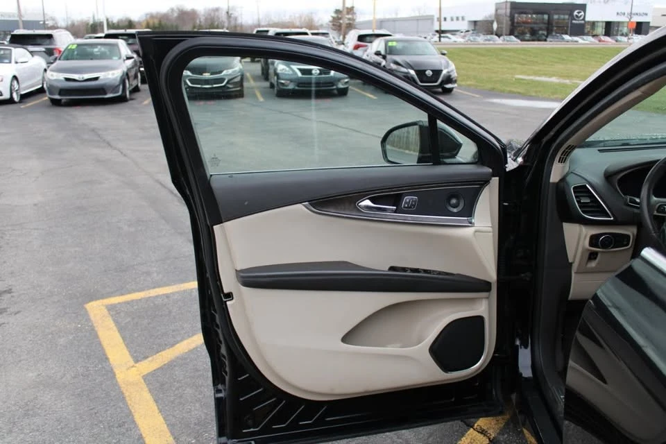 2019 Lincoln Nautilus - Image 15 of 20