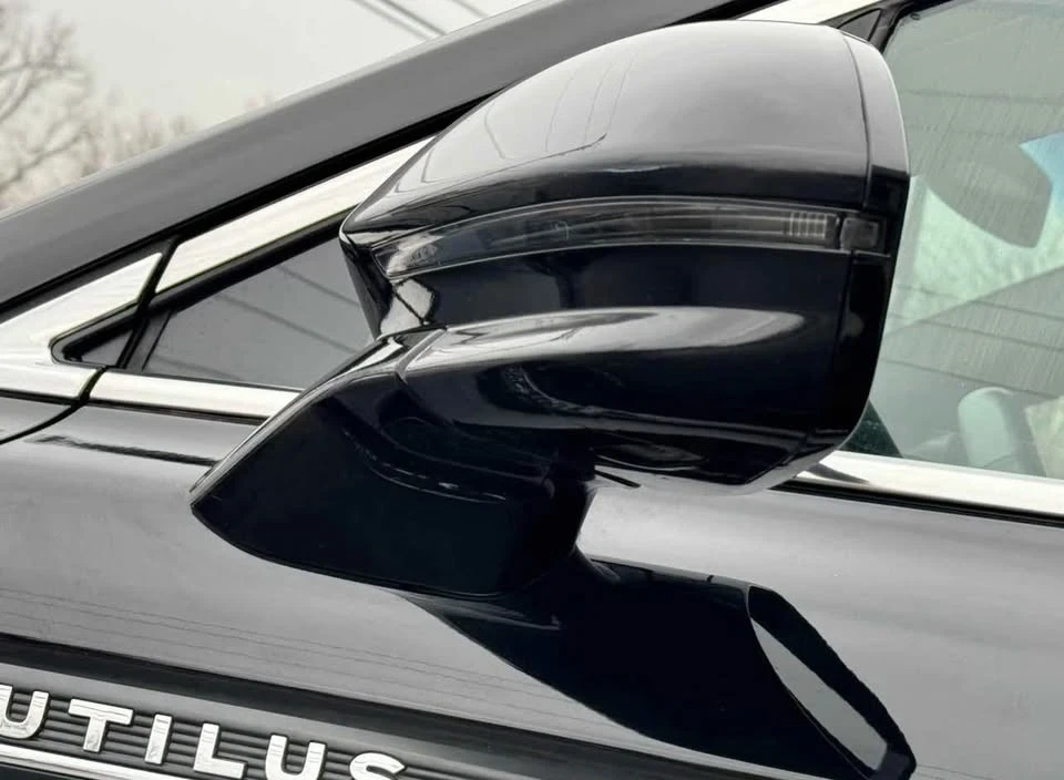 2019 Lincoln Nautilus - Image 12 of 15