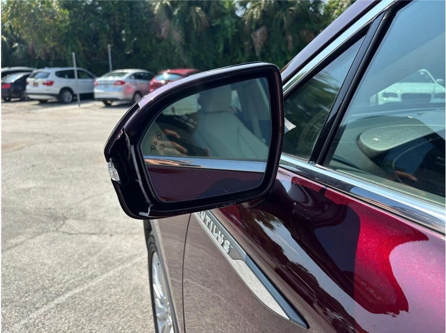 2019 Lincoln Nautilus - Image 17 of 21