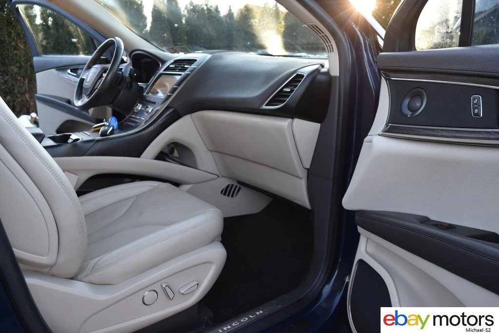 2019 Lincoln Nautilus - Image 17 of 21