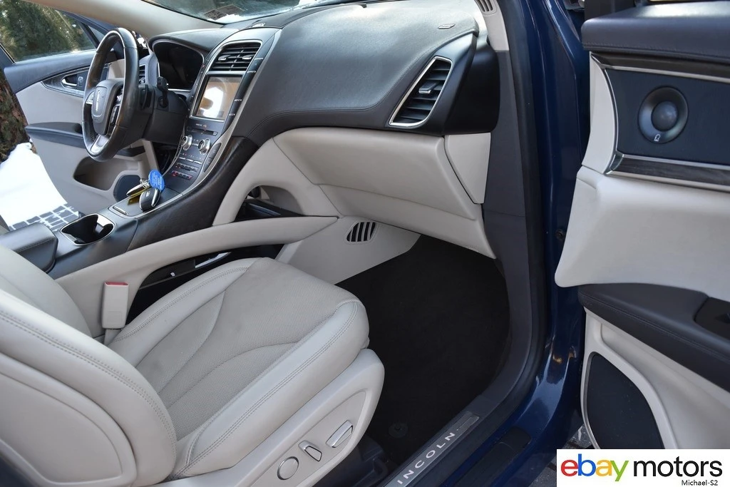 2019 Lincoln Nautilus - Image 16 of 21