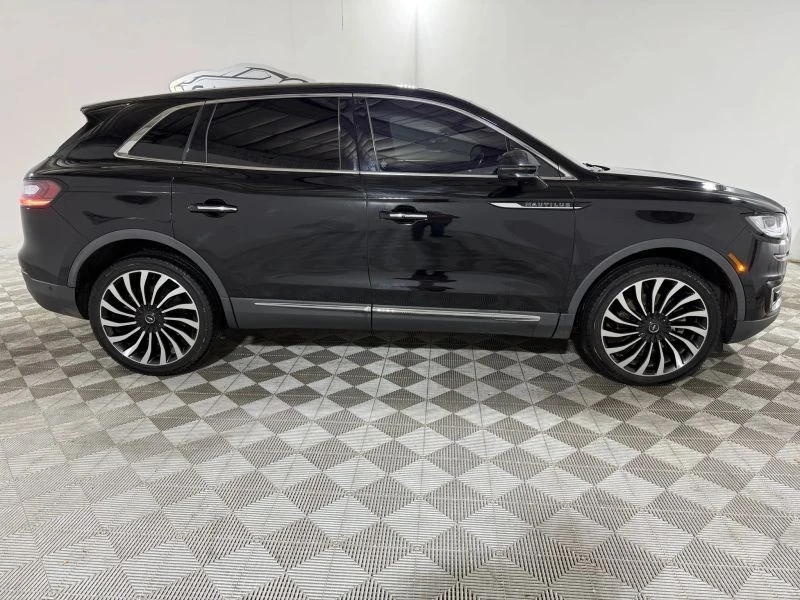 2019 Lincoln Nautilus - Image 10 of 12