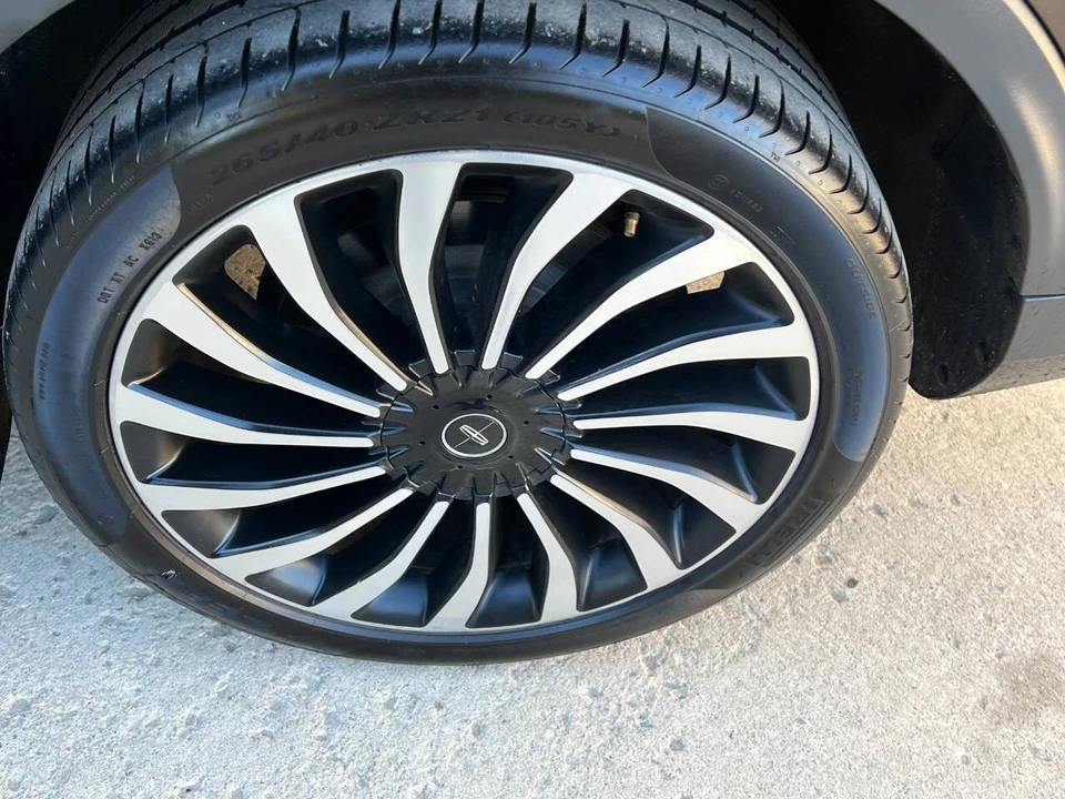 2019 Lincoln Nautilus - Image 12 of 21