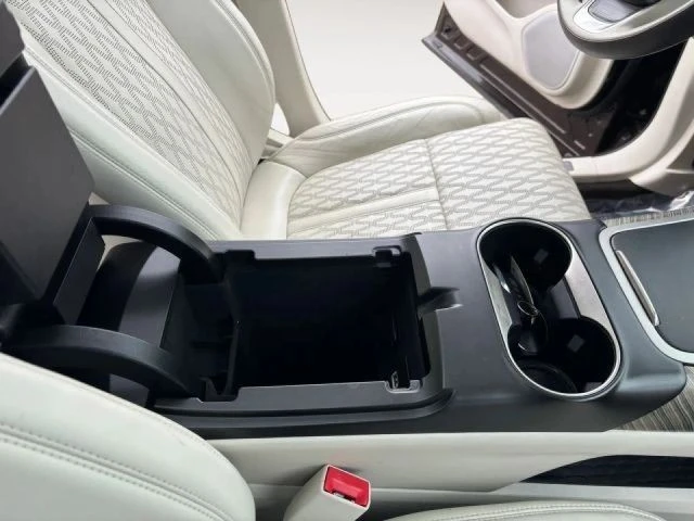 2019 Lincoln Nautilus - Image 23 of 25