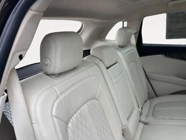 2019 Lincoln Nautilus - Image 19 of 25