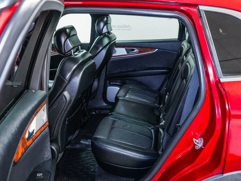 2019 Lincoln Nautilus - Image 10 of 20