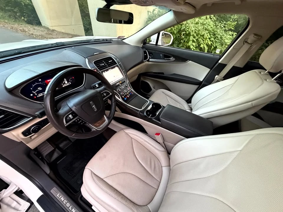 2019 Lincoln Nautilus - Image 16 of 20