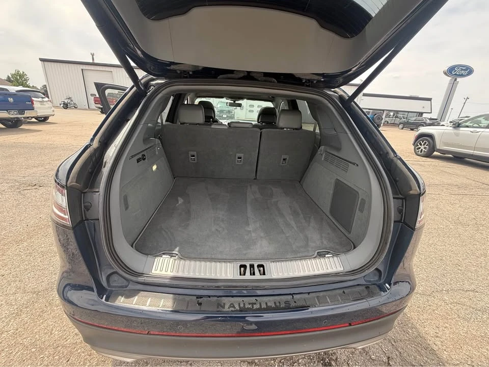 2019 Lincoln Nautilus - Image 13 of 20