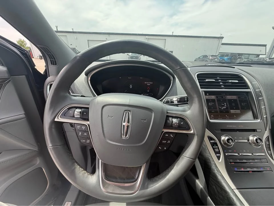 2019 Lincoln Nautilus - Image 15 of 20