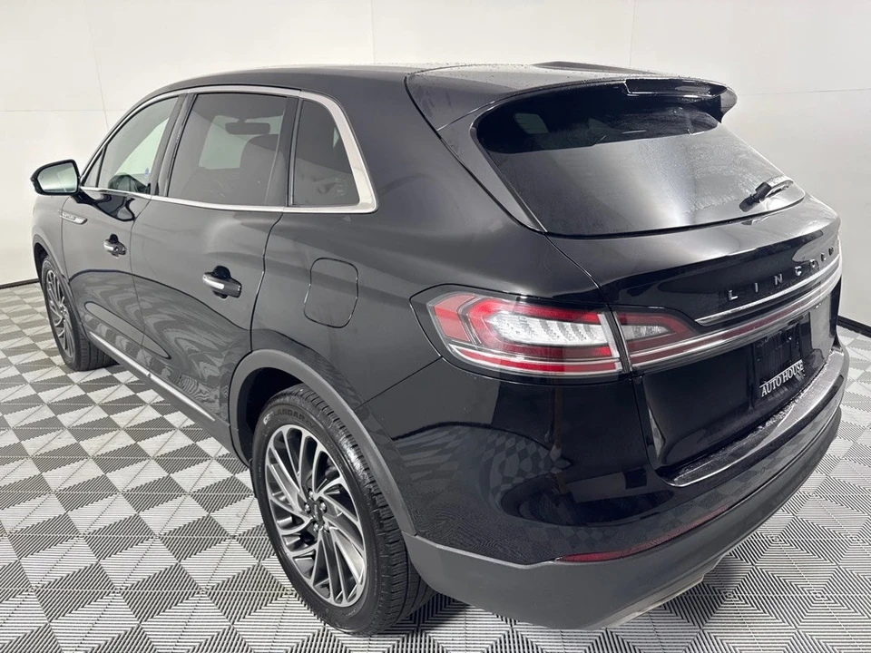 2019 Lincoln Nautilus - Image 8 of 12