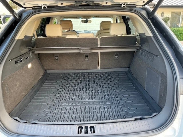 2019 Lincoln Nautilus - Image 14 of 19