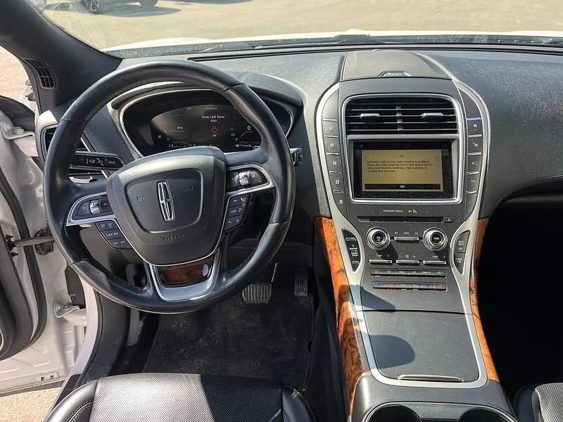2019 Lincoln Nautilus - Image 8 of 13