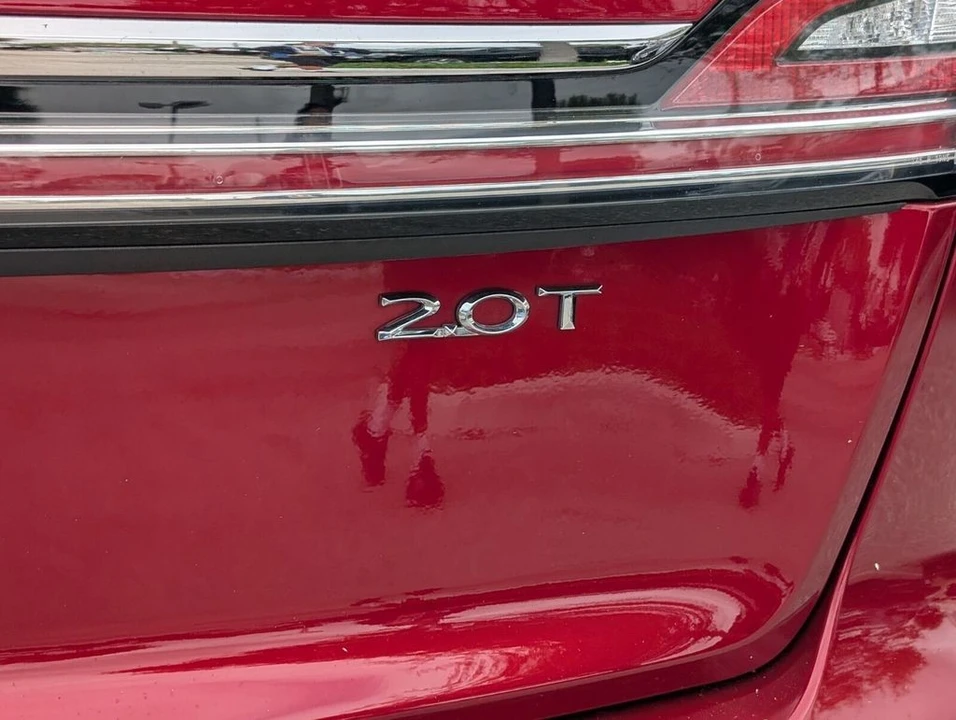 2019 Lincoln Nautilus - Image 15 of 21