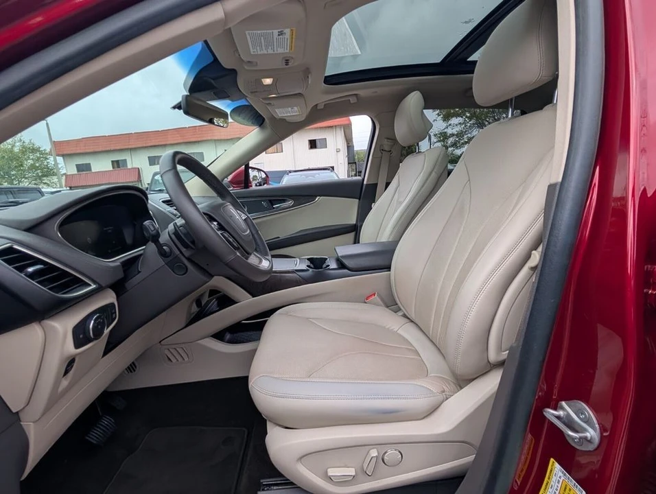 2019 Lincoln Nautilus - Image 10 of 21