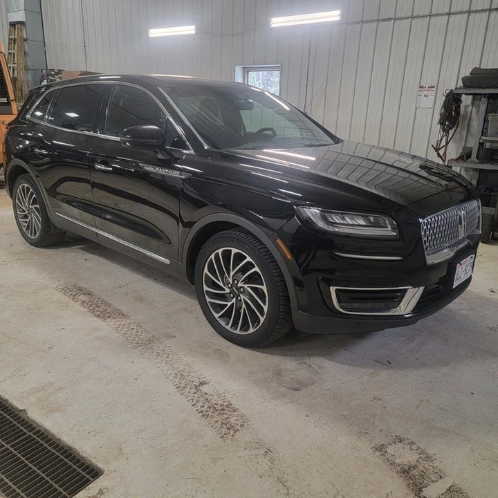 2019 Lincoln Nautilus - Image 17 of 19