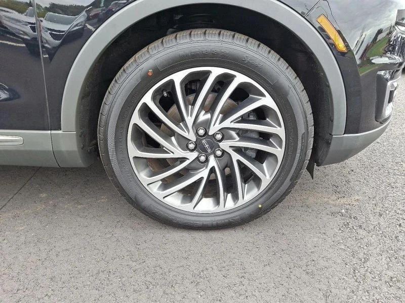2019 Lincoln Nautilus - Image 8 of 12