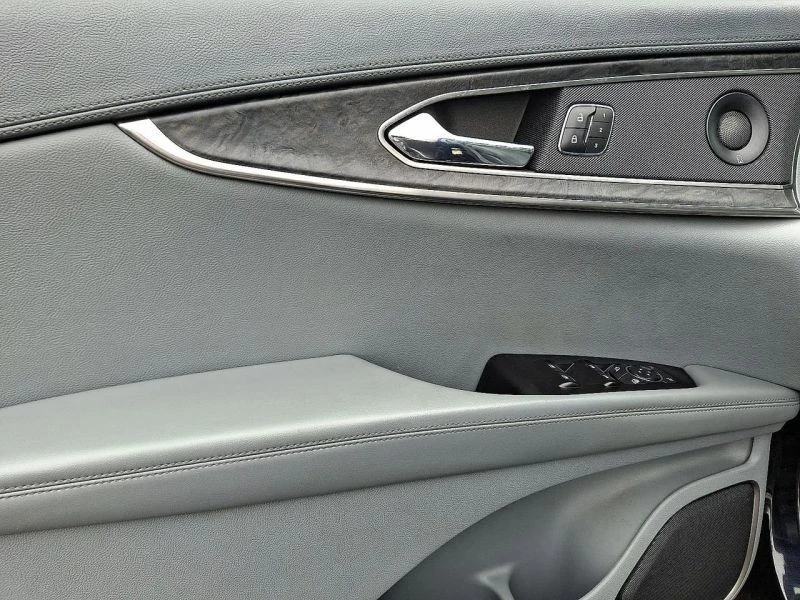 2019 Lincoln MKX - Image 12 of 12