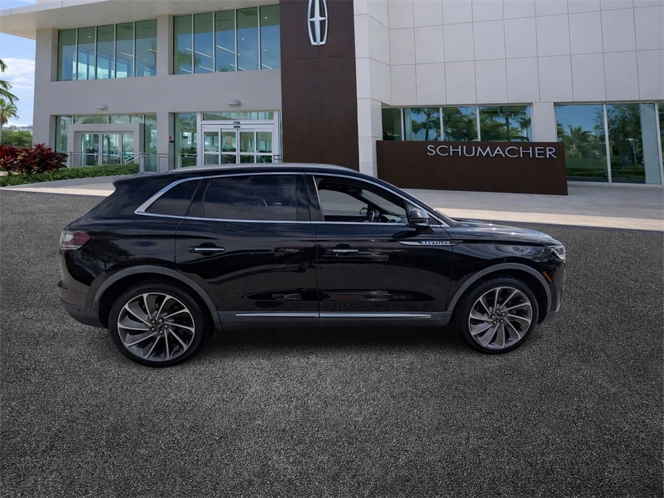 2019 Lincoln Nautilus - Image 8 of 12