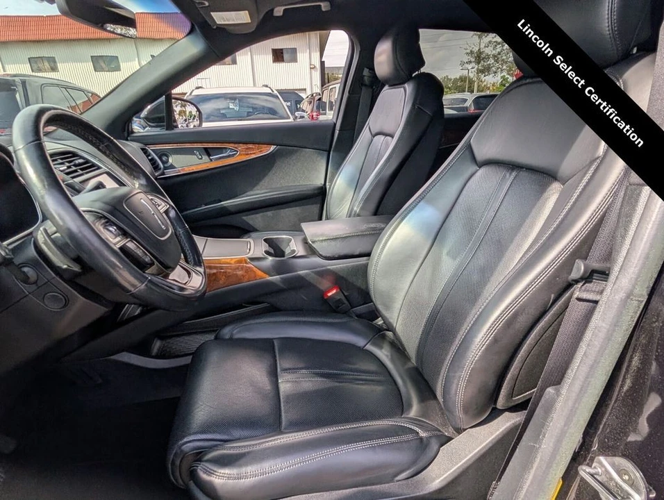 2019 Lincoln Nautilus - Image 11 of 12