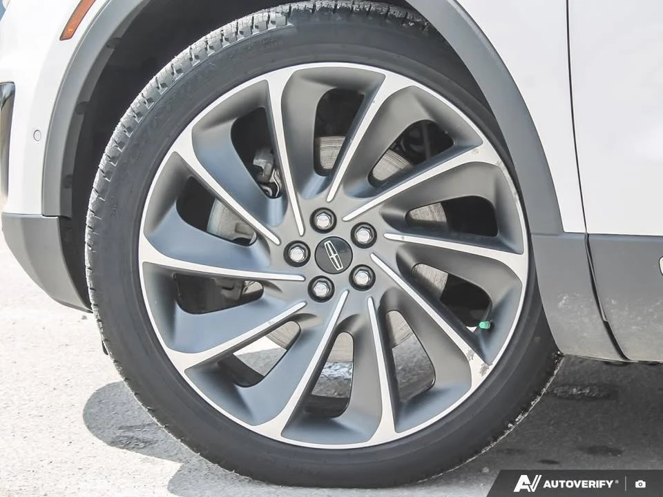 2019 Lincoln Nautilus - Image 8 of 19