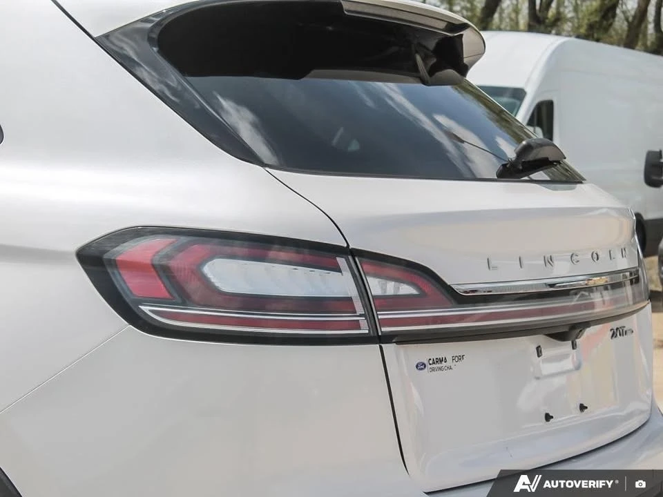 2019 Lincoln Nautilus - Image 15 of 19