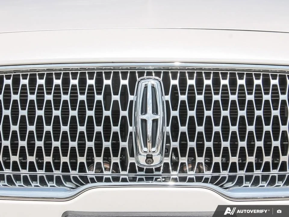 2019 Lincoln Nautilus - Image 9 of 19