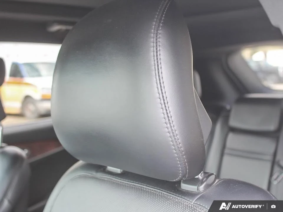 2019 Lincoln Nautilus - Image 18 of 19