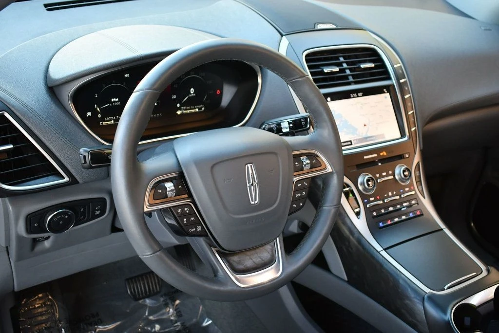 2019 Lincoln Nautilus - Image 12 of 21