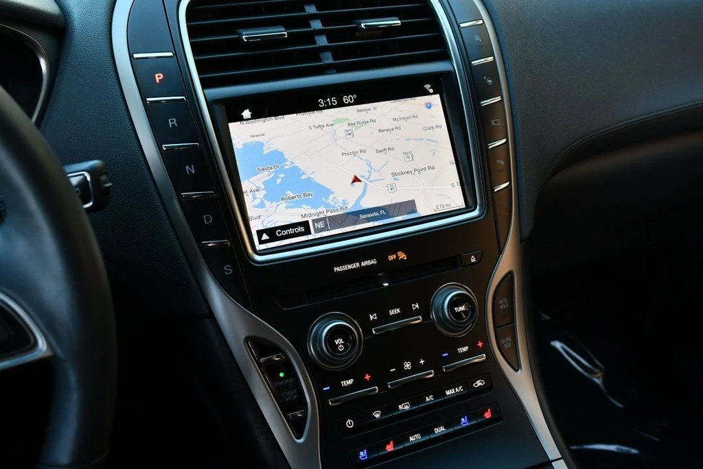 2019 Lincoln Nautilus - Image 13 of 21