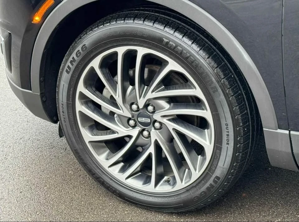 2019 Lincoln Nautilus - Image 15 of 16