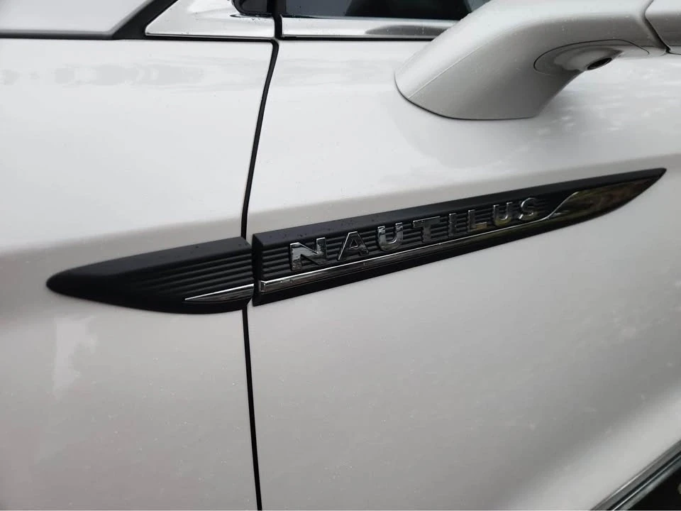 2019 Lincoln Nautilus - Image 9 of 20