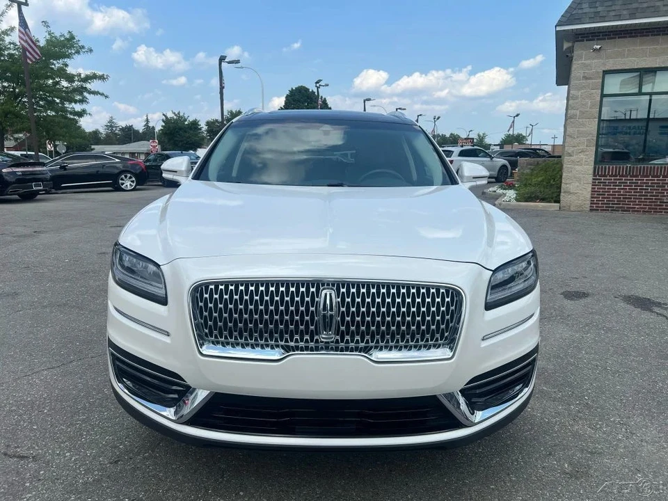 2019 Lincoln Nautilus - Image 8 of 12