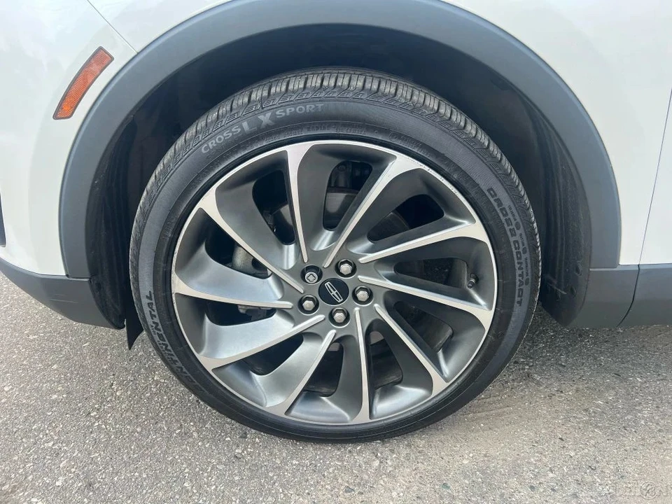 2019 Lincoln Nautilus - Image 9 of 12